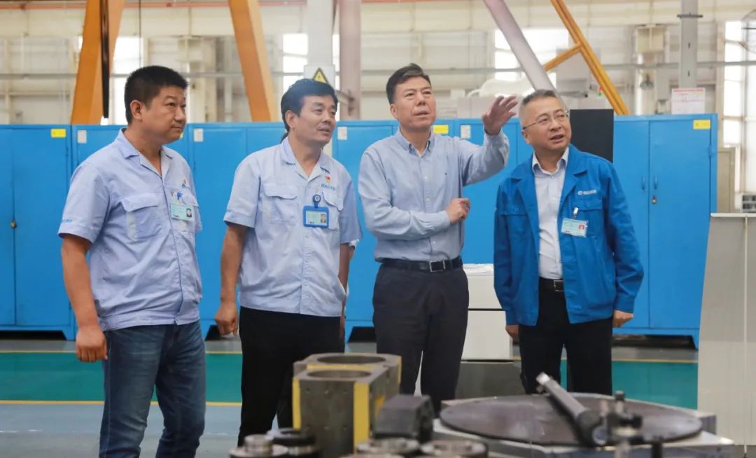 嚴(yán)鑒鉑董事長深入秦川機床本部一線調(diào)研指導(dǎo)工作