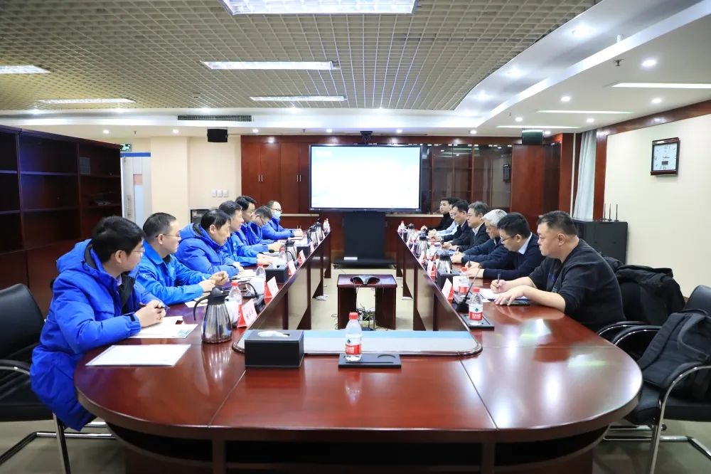 中國工程院制造業(yè)研究室主任屈賢明一行蒞臨秦川集團(tuán)調(diào)研指導(dǎo)工作