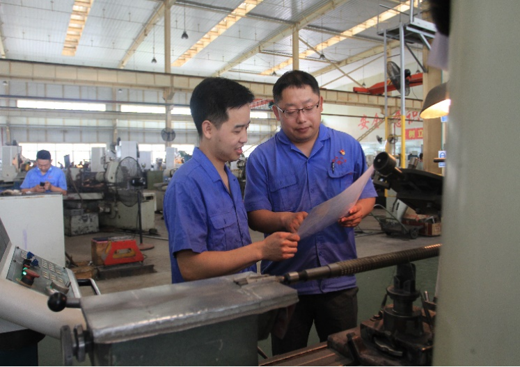 【群團(tuán)工作】“青年突擊隊(duì)”全力以赴保生產(chǎn)