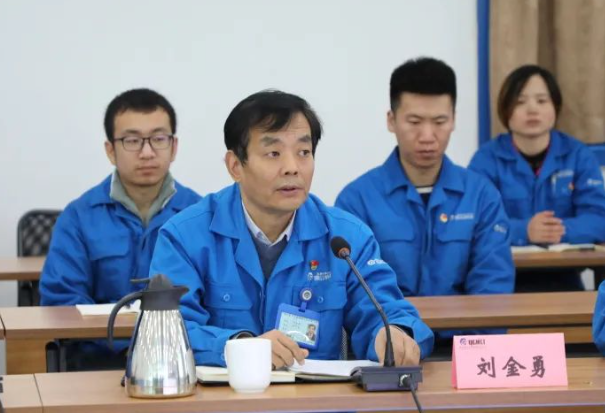 【群團(tuán)工作】秦川機(jī)床本部團(tuán)委組織召開“話青春?談奮進(jìn)?勇?lián)?dāng)”青年職工座談會