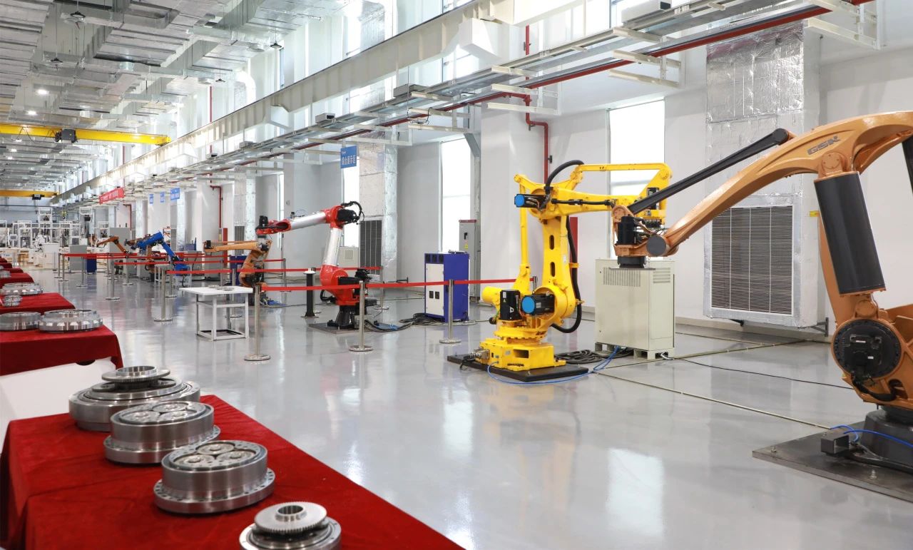 【集團(tuán)資訊】集團(tuán)兩個(gè)數(shù)字化車間項(xiàng)目喜獲殊榮