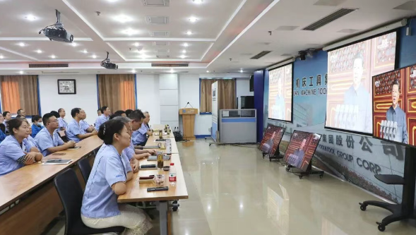【集團資訊】集中觀看九三閱兵盛況！以實業(yè)報國踐行制造強國使命！